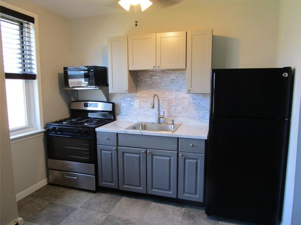 20 Daley Place 225, Lynbrook NY 11563