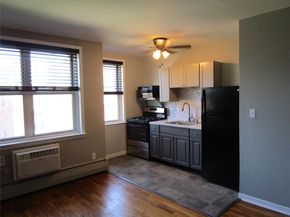 20 Daley Place 225, Lynbrook NY 11563