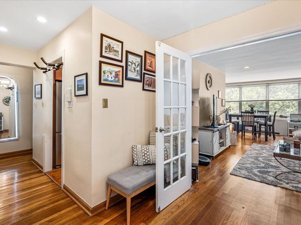 211-10 18th Avenue 2J, Bayside NY 11360