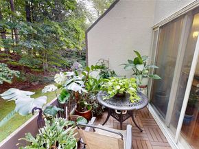 2 Fountain Lane 2P, Scarsdale NY 10583