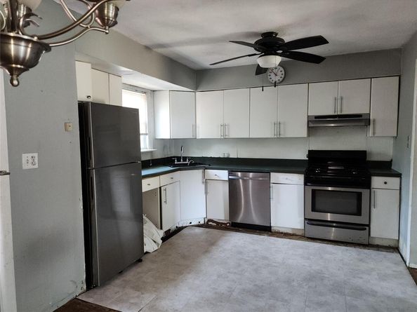 20 Marilynn Street, East Islip NY 11730