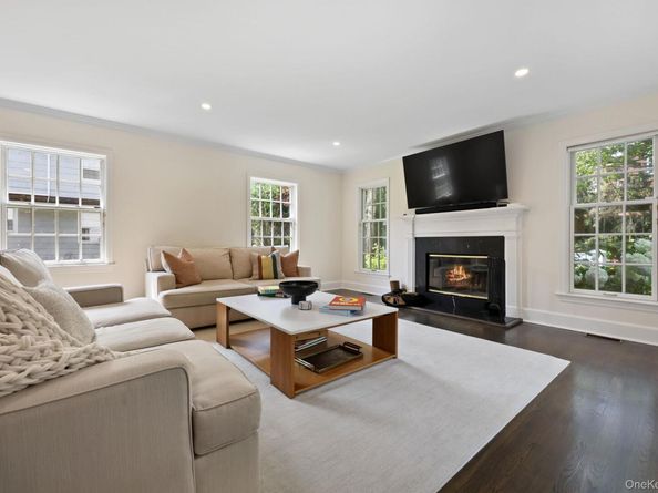 8 Varian Lane, Scarsdale NY 10583