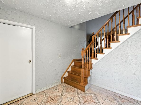 214 Tree Avenue, Central Islip NY 11722