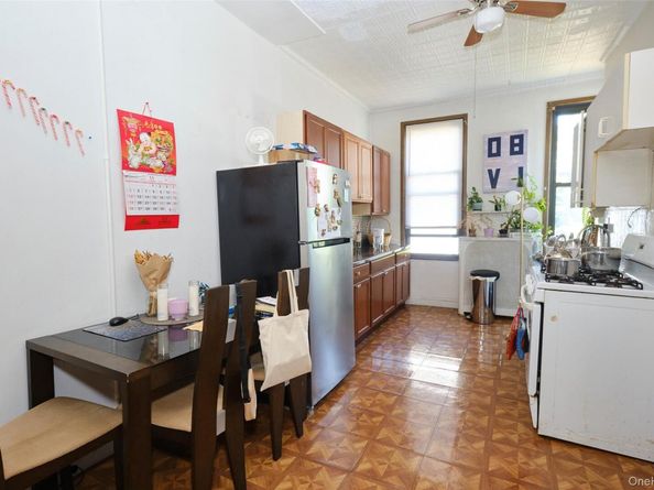 586 Onderdonk Avenue, Ridgewood NY 11385