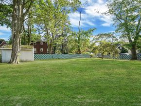 2581 Locust Avenue, Ronkonkoma NY 11779