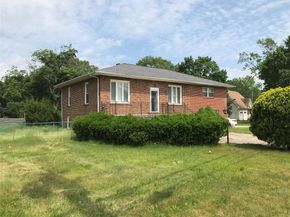 514 Sweet Hollow Road, Melville NY 11747