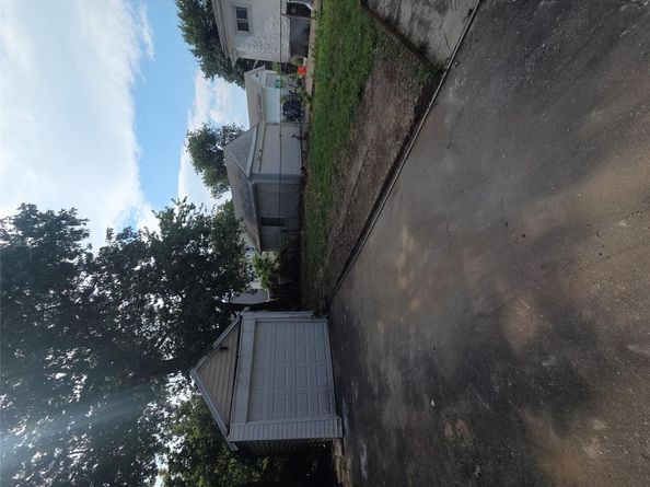 10532 192nd Street, Saint Albans NY 11412