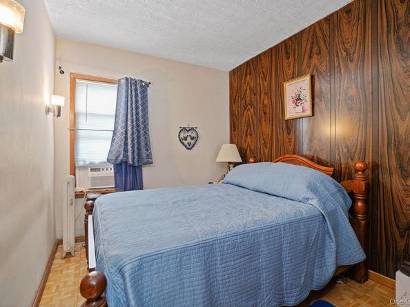 70-49 66th Place, Glendale NY 11385