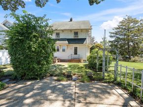107 Melrose Aveue Avenue, East Rockaway NY 11518