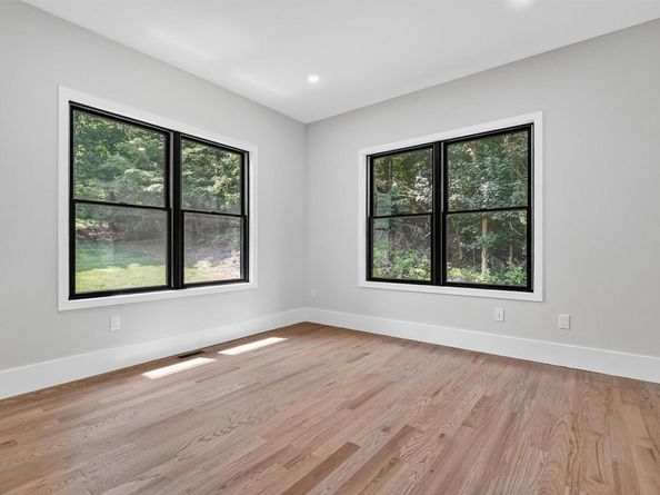 9 Flanders Lane, Cortlandt Manor NY 10567