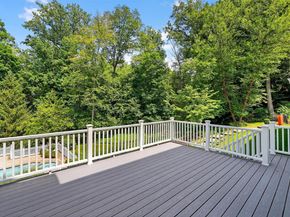 9 Flanders Lane, Cortlandt Manor NY 10567