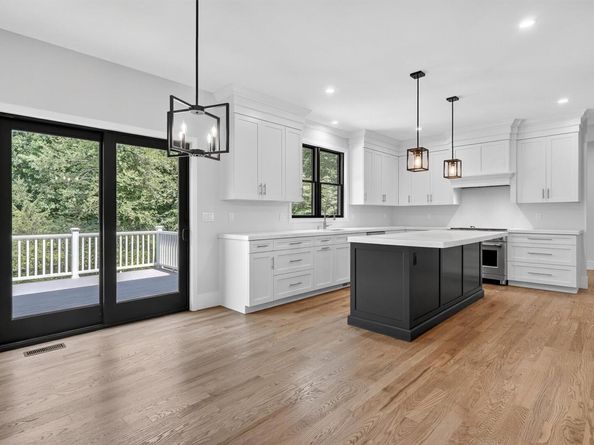 9 Flanders Lane, Cortlandt Manor NY 10567