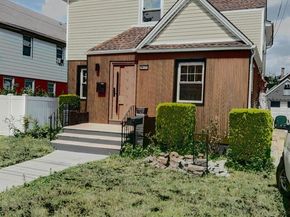 118-27 201st Street, Saint Albans NY 11412