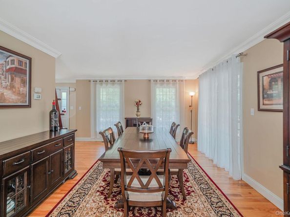1430 Wading River Manor Road, Wading River NY 11792