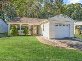 187 Edinburgh Drive, Ridge NY 11961