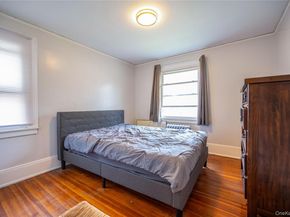122 Parsons Drive, Hempstead NY 11550