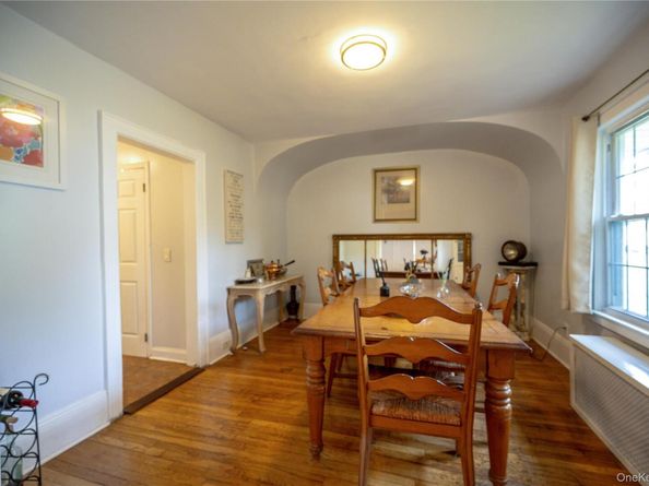 122 Parsons Drive, Hempstead NY 11550