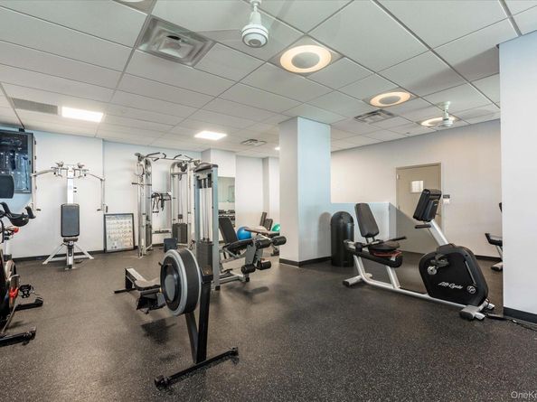 166-25 Powells Cove Boulevard 11L, Beechhurst NY 11357