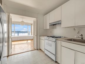 166-25 Powells Cove Boulevard 11L, Beechhurst NY 11357
