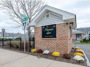 42 Primrose Lane 42, North Babylon NY 11703