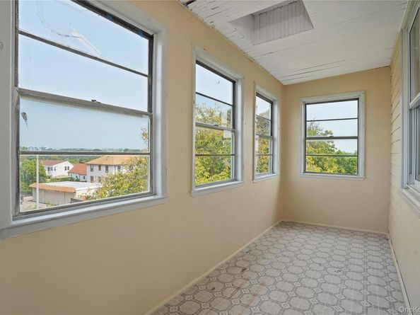 55 Ramsey Avenue, Yonkers NY 10701