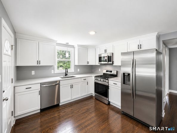 59 Carnegie Avenue, Bridgeport CT 06610