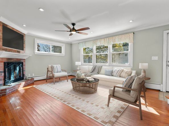 36 Middlebury Street, Stamford CT 06902