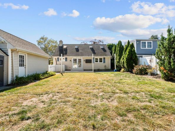 36 Middlebury Street, Stamford CT 06902