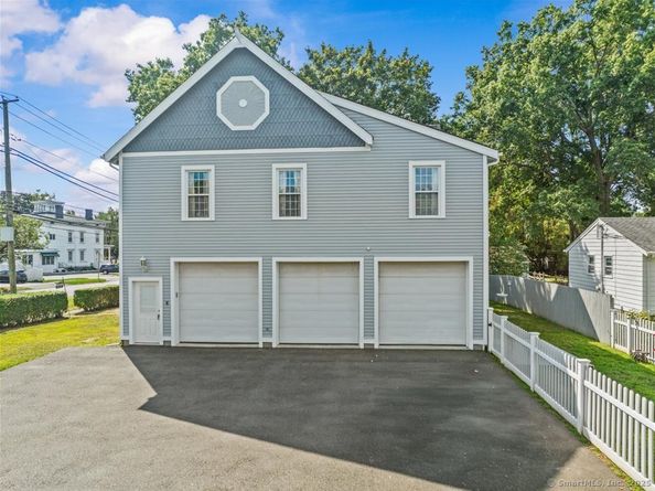 217 Huntington Road, Stratford CT 06614