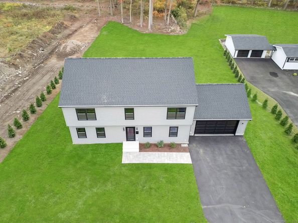 25 Harvest Ridge Road, Stratford CT 06614