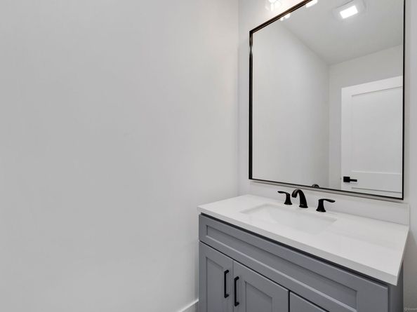 25 Harvest Ridge Road, Stratford CT 06614