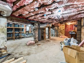 228 Holly Street, Bridgeport CT 06607