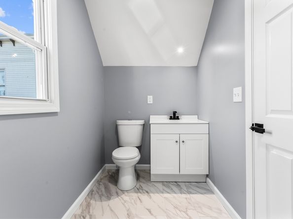 228 Holly Street, Bridgeport CT 06607