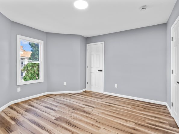 228 Holly Street, Bridgeport CT 06607