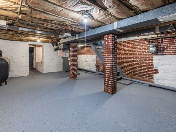 400 East Avenue, Bridgeport CT 06610