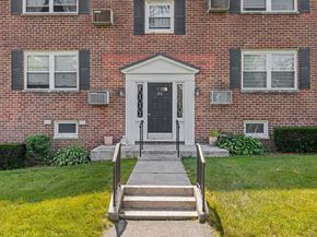 90 Strawberry Hill Avenue 3, Stamford CT 06902