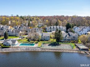 12 Boulevard Drive 22132, Danbury CT 06810