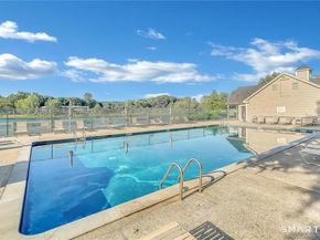 12 Boulevard Drive 22132, Danbury CT 06810