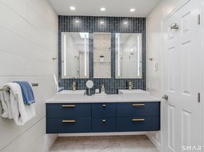 12 Boulevard Drive 22132, Danbury CT 06810