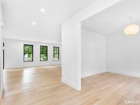 85 Oronoque Hills Road, Stratford CT 06614