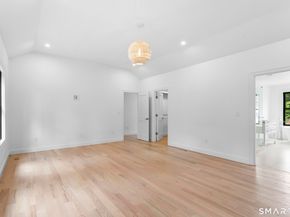 85 Oronoque Hills Road, Stratford CT 06614