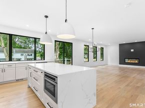 85 Oronoque Hills Road, Stratford CT 06614