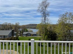 34 Skyline Drive, Brookfield CT 06804