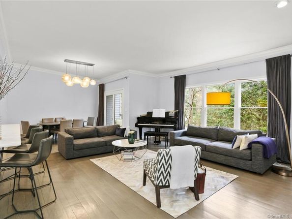 13 Old Stamford Road 13, New Canaan CT 06840