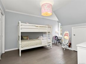 13 Old Stamford Road 13, New Canaan CT 06840