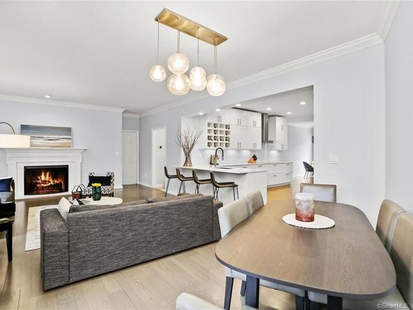 13 Old Stamford Road 13, New Canaan CT 06840