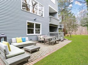 13 Old Stamford Road 13, New Canaan CT 06840