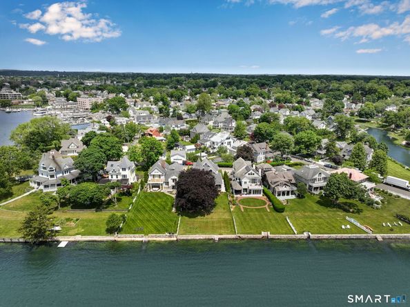 9 Seaside Place, Norwalk CT 06855