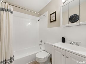 125 Lawn Avenue B6, Stamford CT 06902