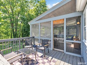 37 Lamppost Drive, Redding CT 06896